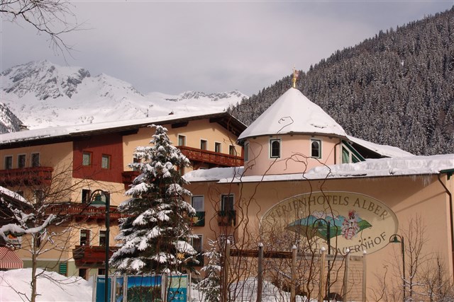 Hotel ALBER ALPENHOTEL - 