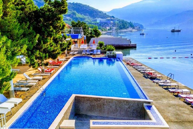 CARINE Hotel DELFIN - CARINE Hotel DELFIN, Herceg Novi