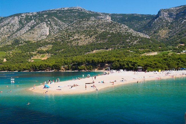 PLAVBA ZA KRÁSAMI JADRANU S CYKLOTURISTIKOU - BRAČ - ZLATNI RAT